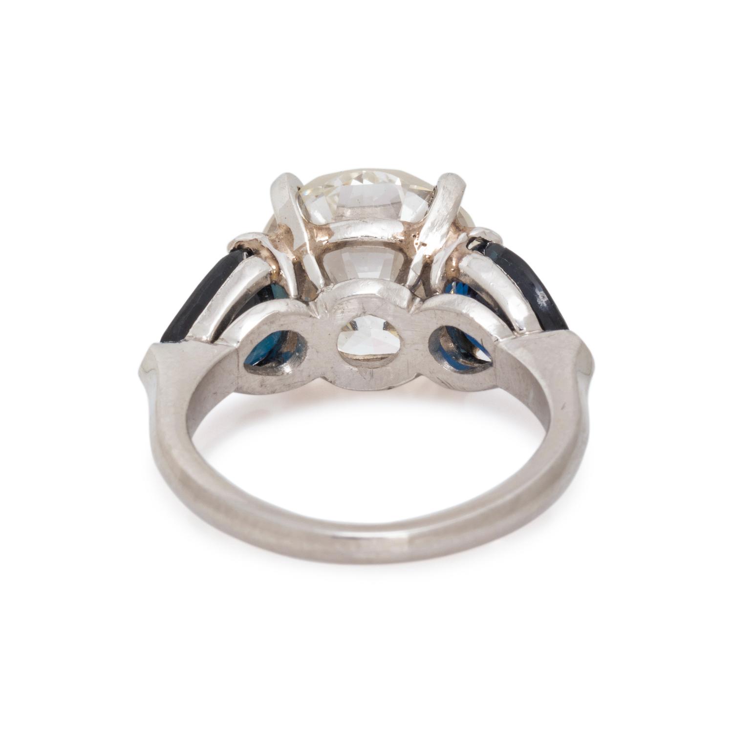 DIAMOND AND SAPPHIRE RING