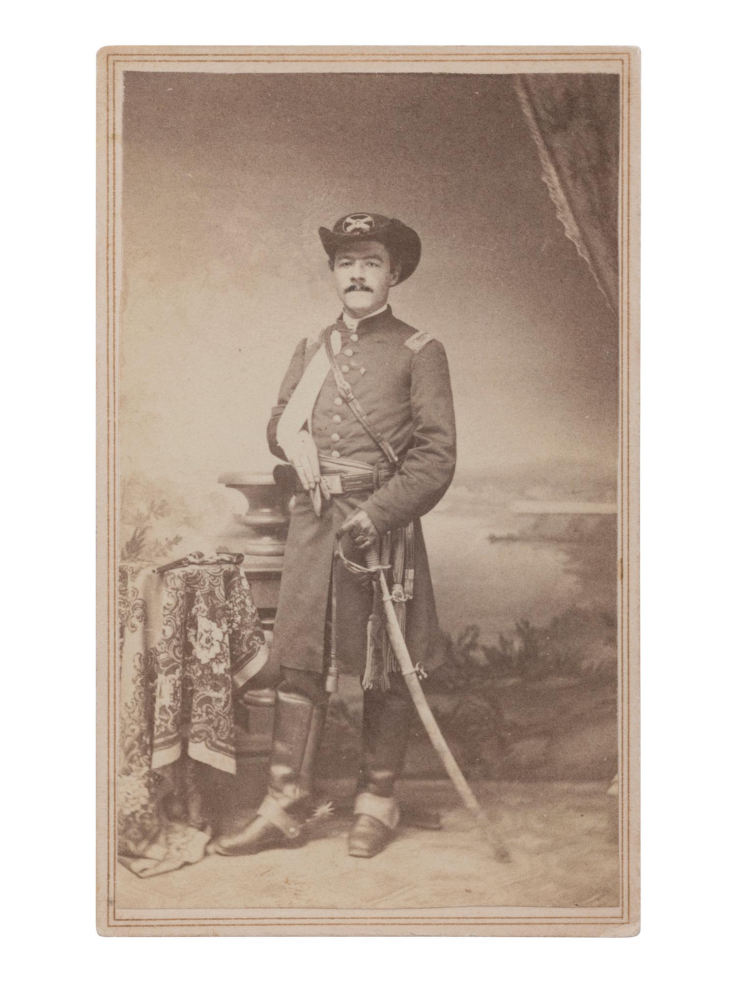 [CIVIL WAR]. CDV of Captain John Henry Howell as First Lieutenant, New York 1st Light Artillery. Utica: J.B. Smith, ca 1862.