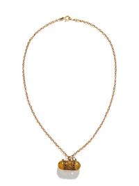 An Islamic Gold Necklace with a Capsule Pendant
