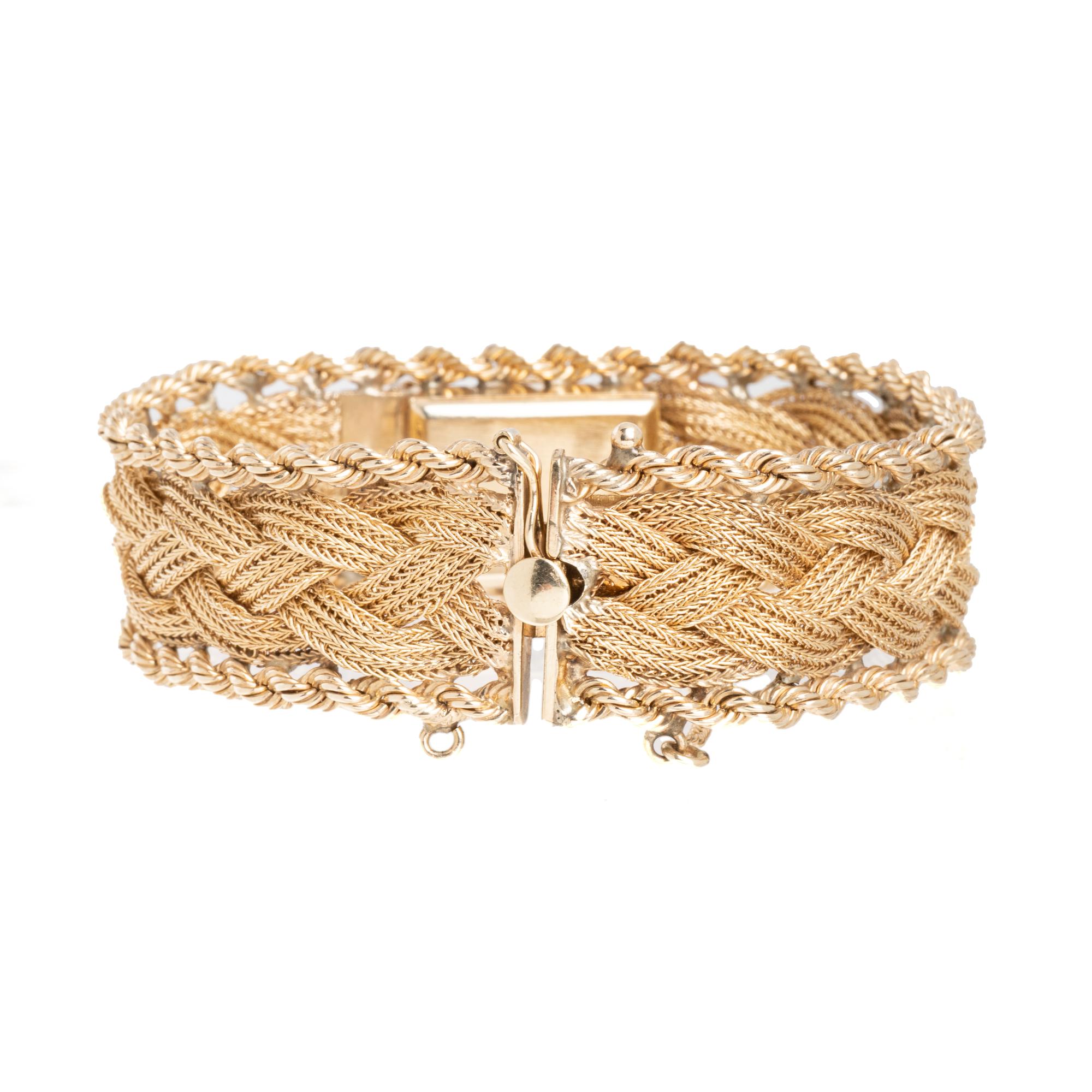 14K YELLOW GOLD AND DIAMOND SURPRISE WRISTWATCH