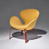 Early Swan chair, model 4325 Denmark, 1958