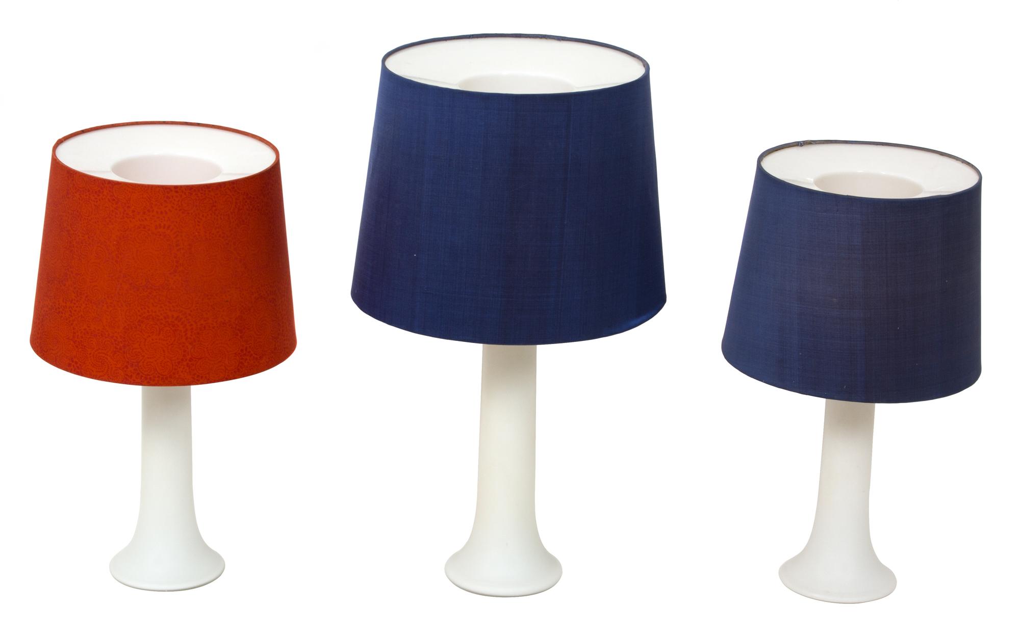 A Collection of Three Knoll Style White Ceramic Lamps Height of tallest without shade 18 1/2 inches. — 20TH CENTURY