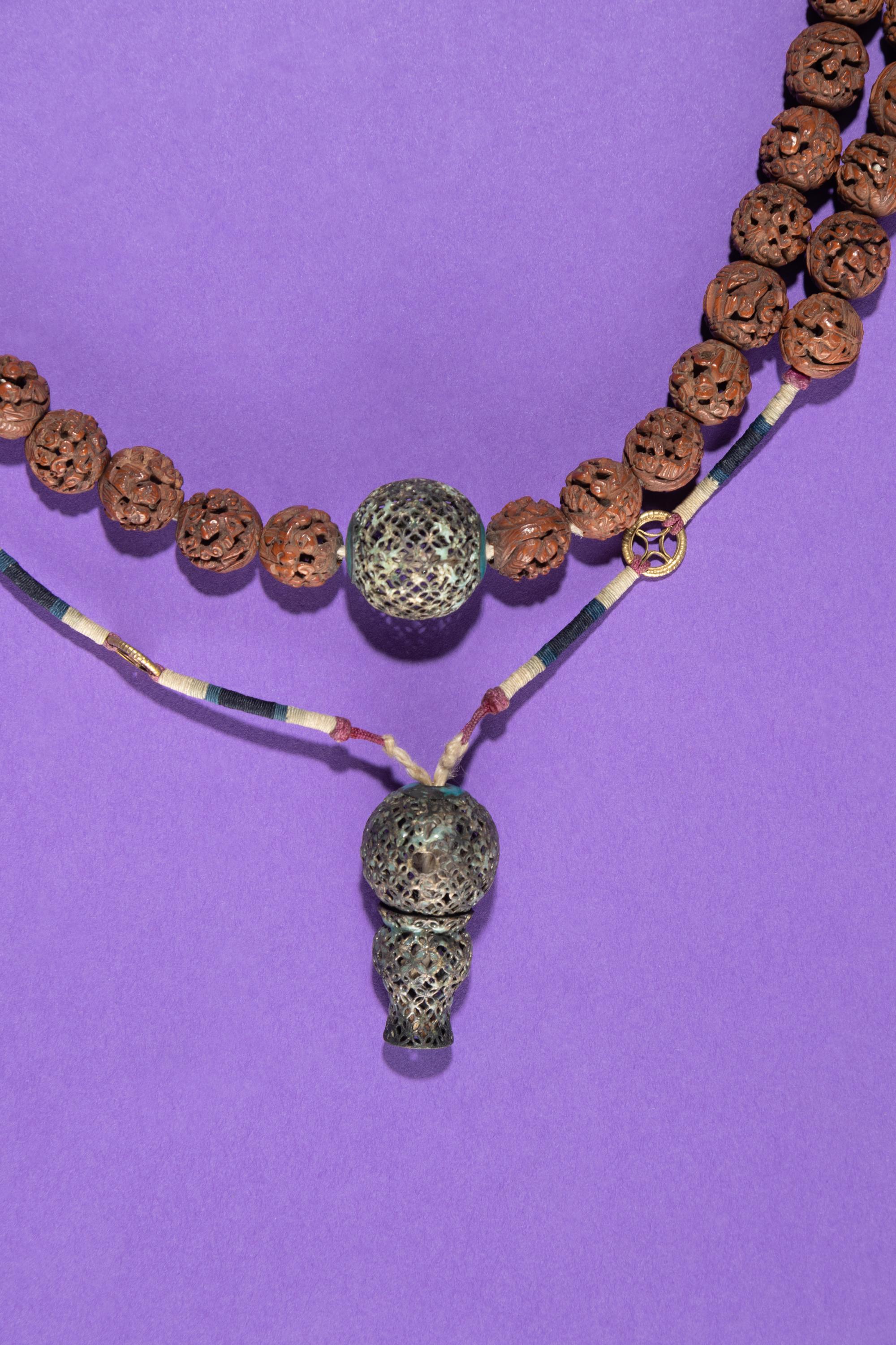 A Carved Fruit Nut and Cloisonné Enamel Court Necklace, Chaozhu