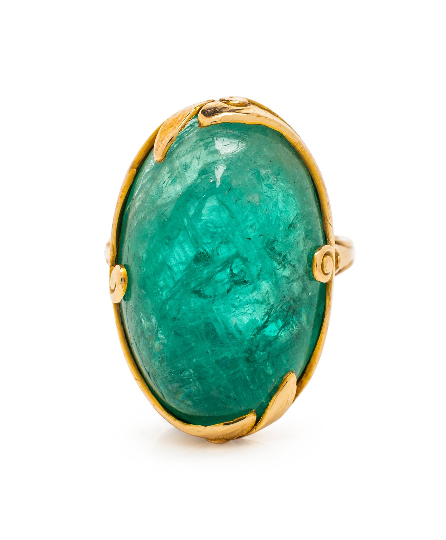 YELLOW GOLD AND EMERALD RING