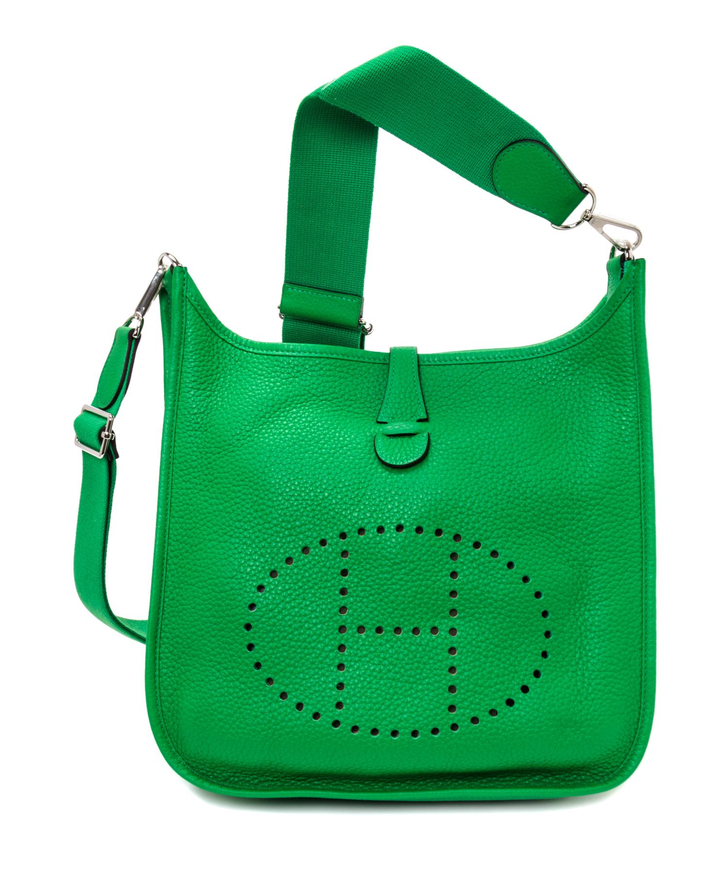 An Hermes Vert Evelyne III PM Handbag, 11.25" x 12'" x 2.5".