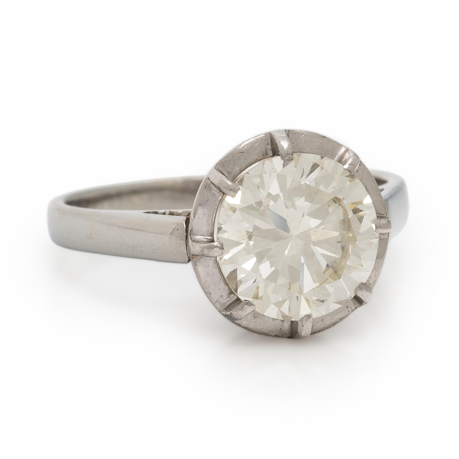 Diamond and White Gold Ring