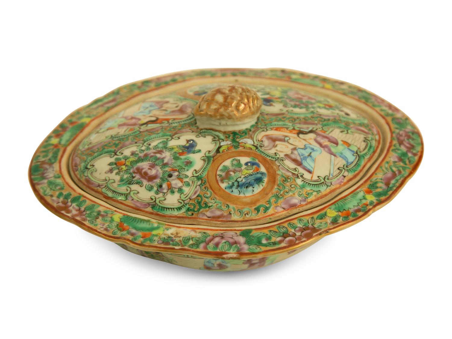 A Collection of Chinese Rose Medallion Porcelain Table Articles