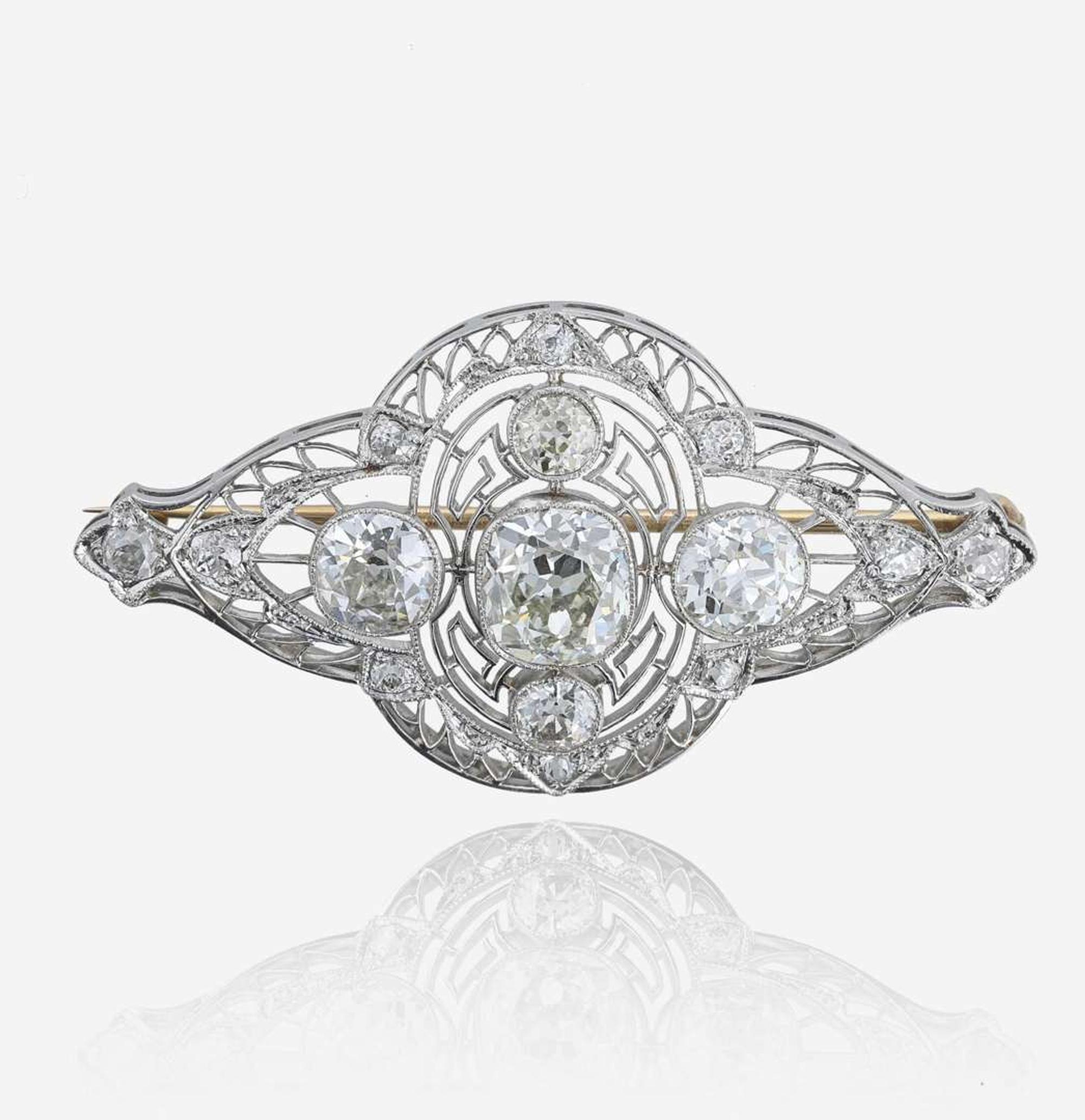 Belle Epoque diamond and platinum brooch