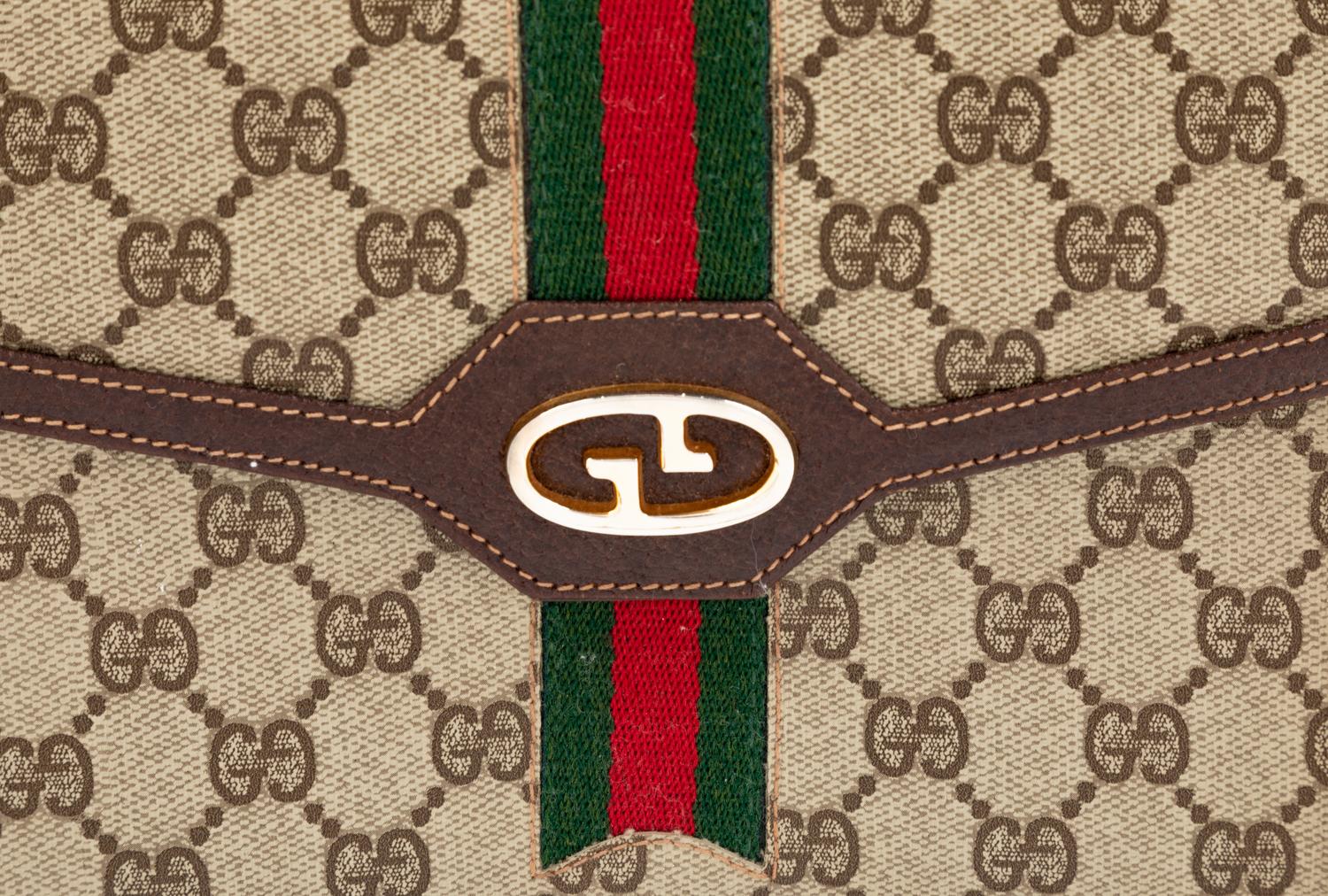 Gucci Signature Purse with Logo, 1990s