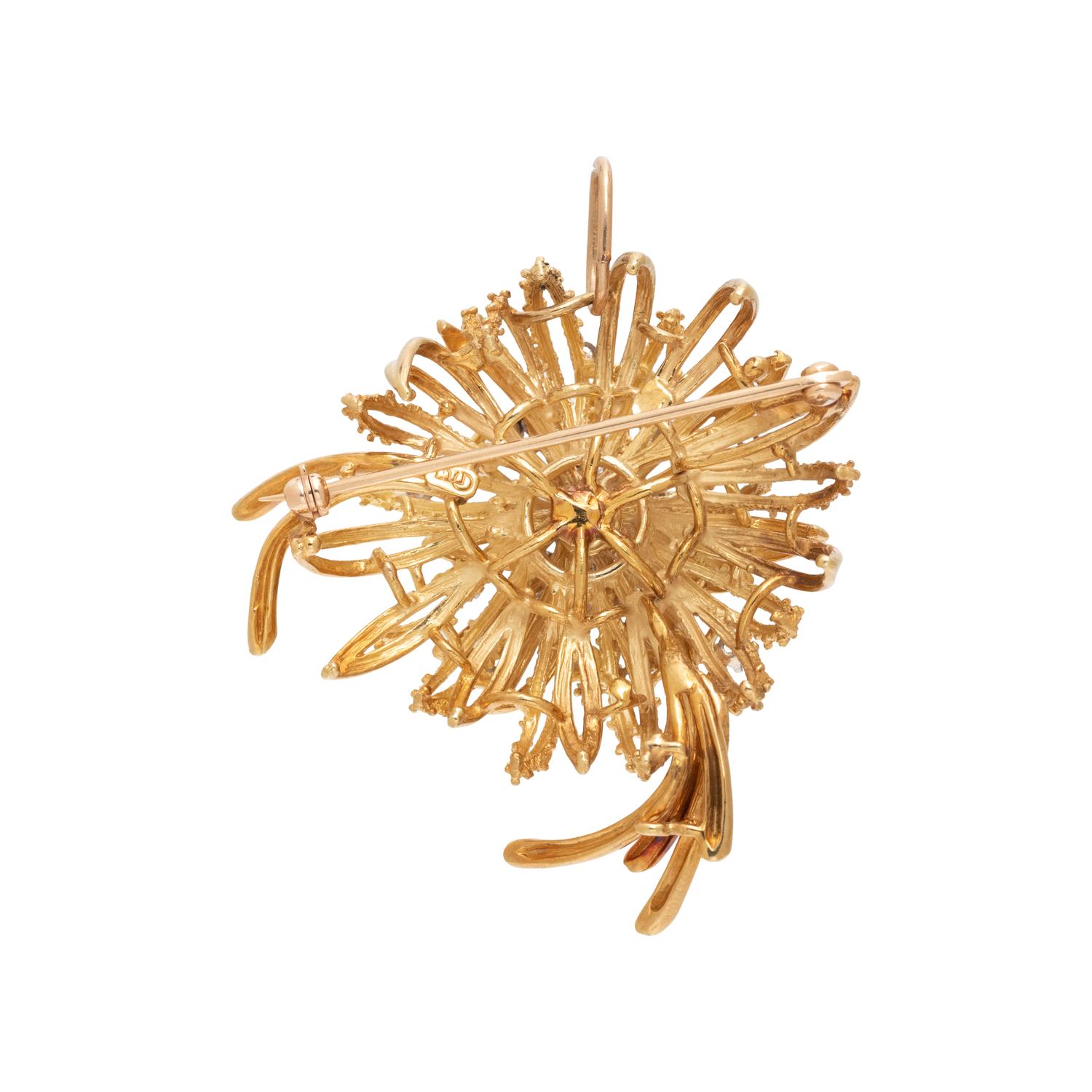 YELLOW GOLD AND DIAMOND FLOWER BROOCH