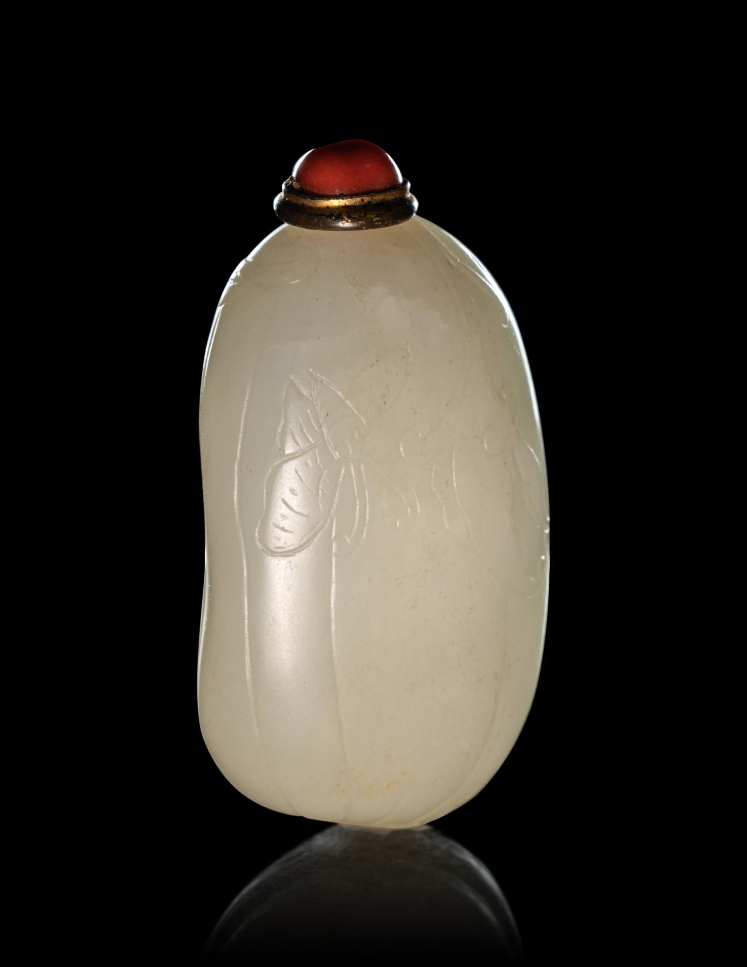 A White Jade Pebble-Form 'Melon' Snuff Bottle