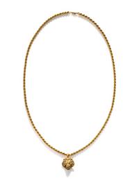 YELLOW GOLD LION NECKLACE
