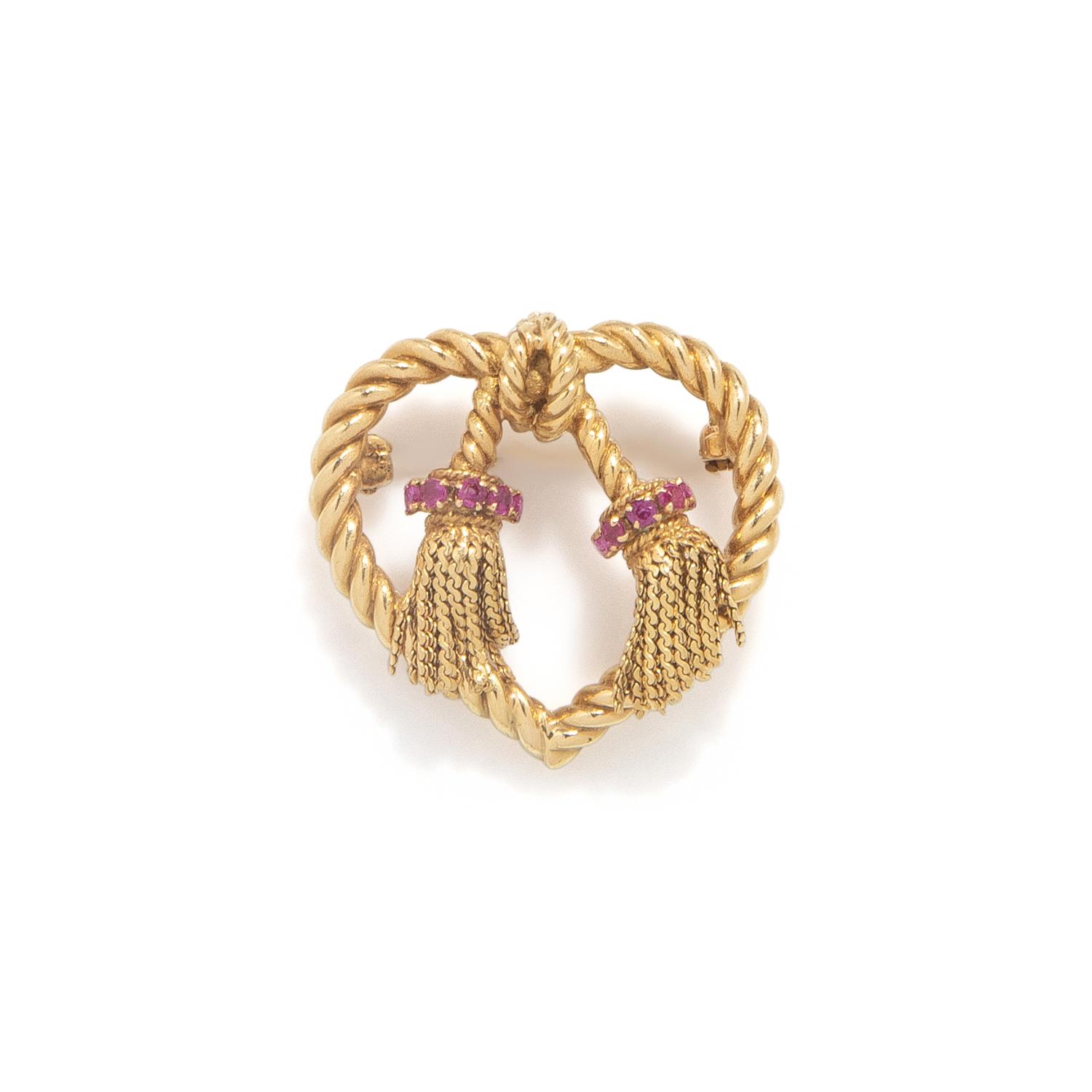 TIFFANY & CO., YELLOW GOLD AND RUBY HEART BROOCH