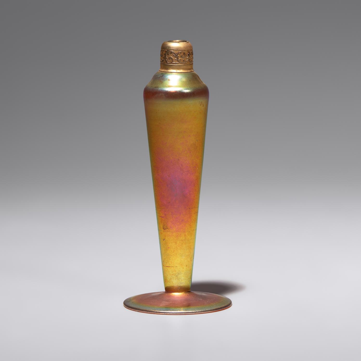 Bud vase for DeVilbiss
