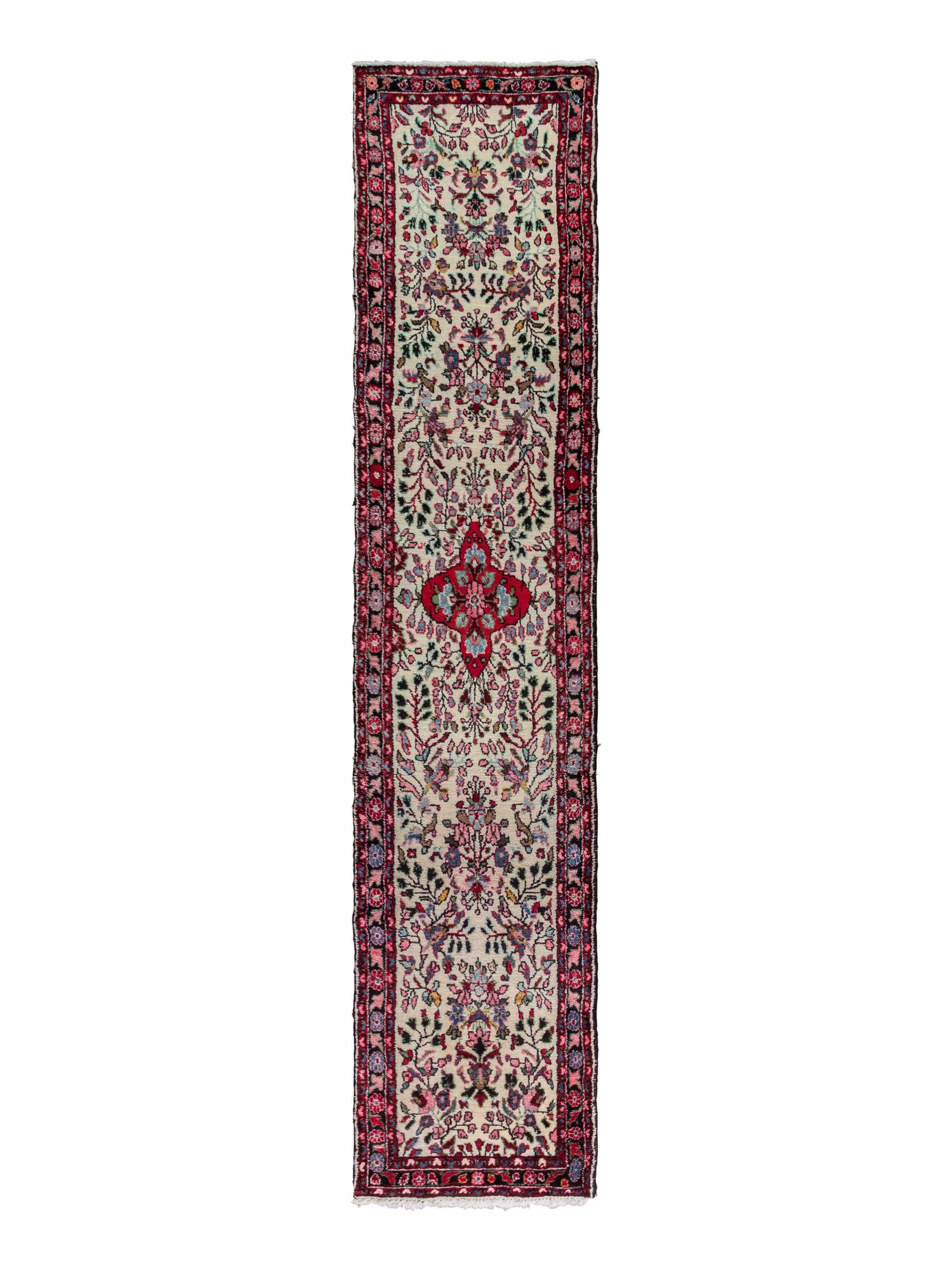 A Dergazine Wool Runner