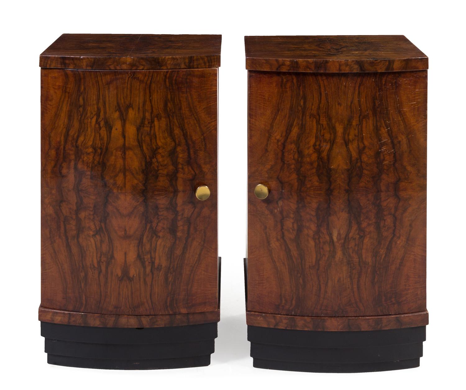 Art Deco, FRANCE, 1930s, a pair of burl walnut veneer nightstands
