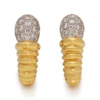 YELLOW GOLD AND DIAMOND SET