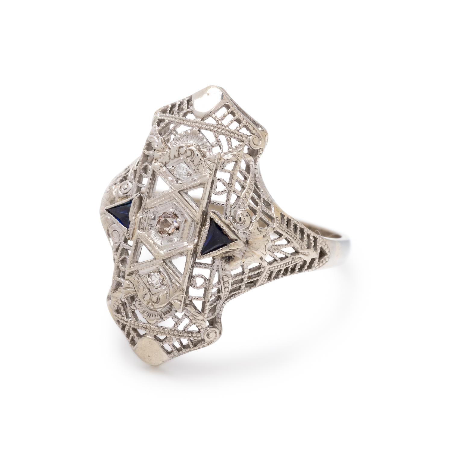 DIAMOND RING