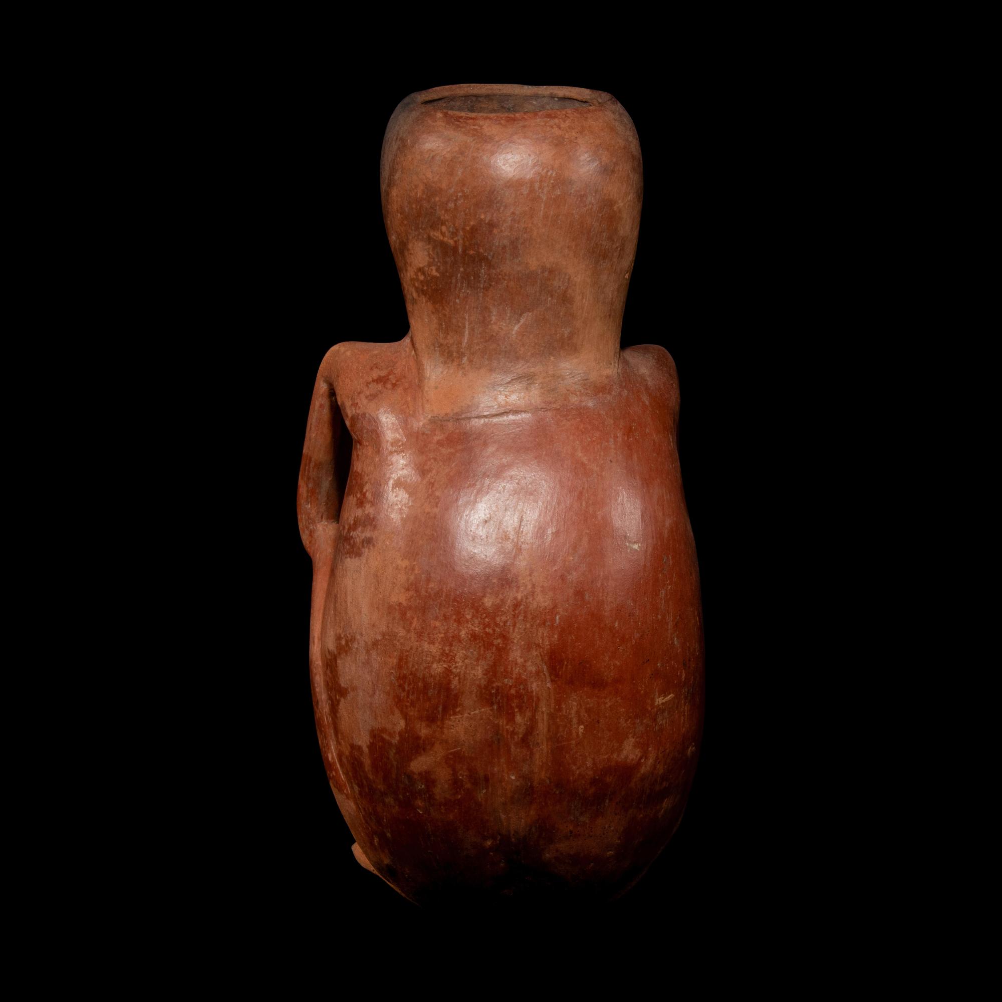A Nariño-Capuli Redware Figural Vessel