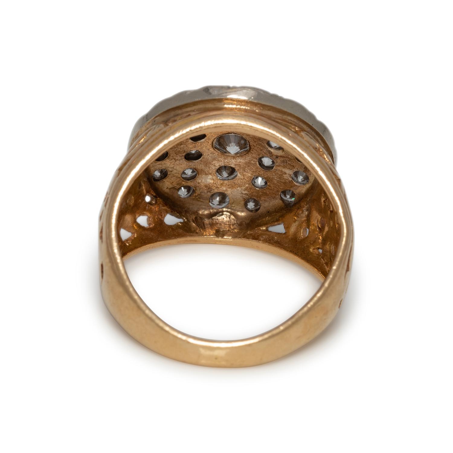 YELLOW GOLD AND DIAMOND RING
