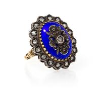 An Antique Silver Topped Gold, Diamond and Enamel Ring, 6.60 dwts.