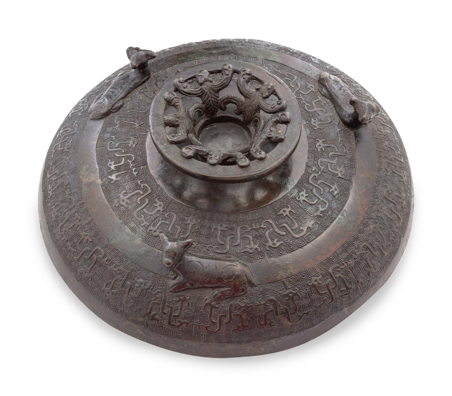 A Rare Archaistic Bronze Ritual Tripod Vessel and Cover, Ding