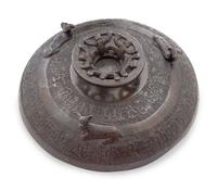 A Rare Archaistic Bronze Ritual Tripod Vessel and Cover, Ding