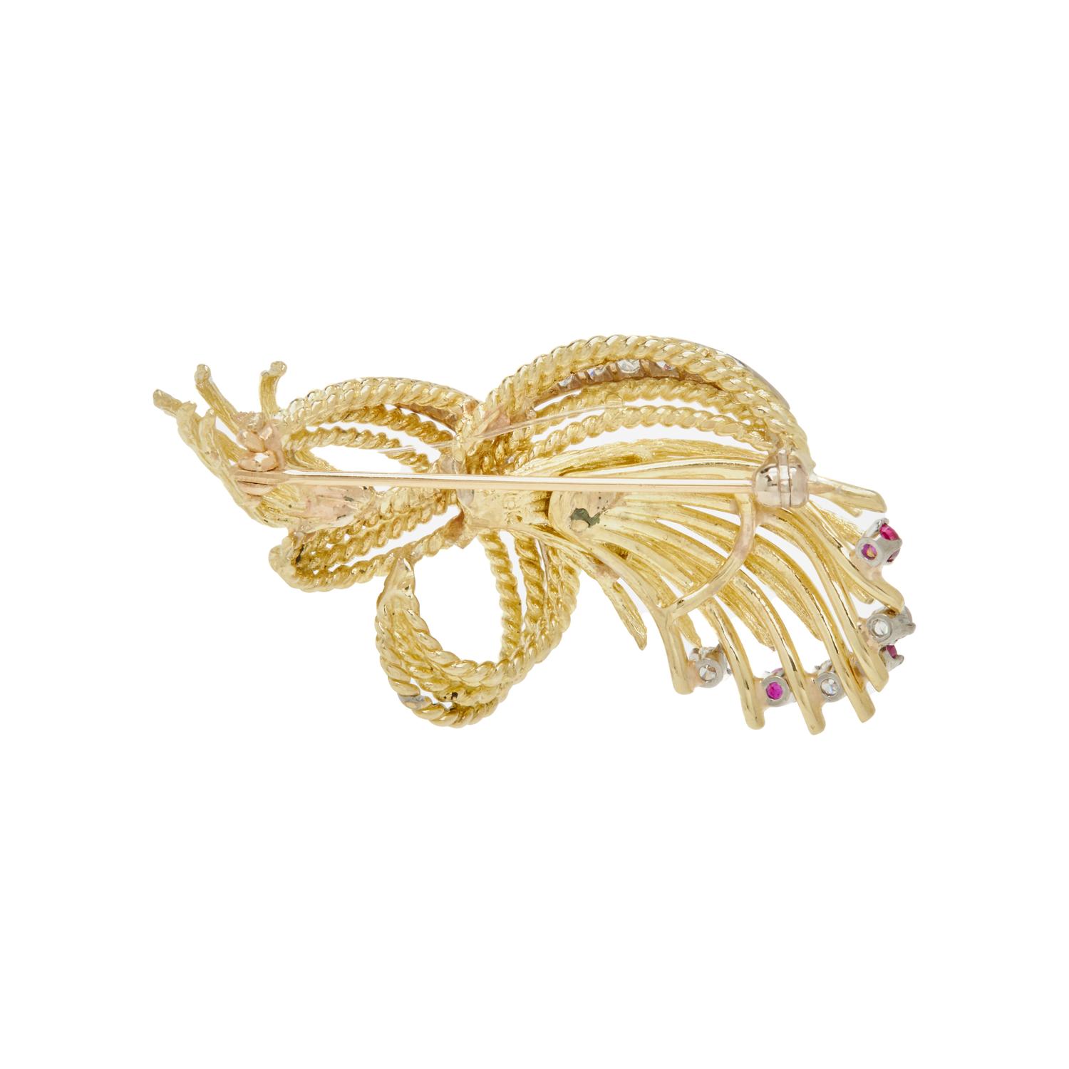 YELLOW GOLD, DIAMOND AND RUBY BROOCH