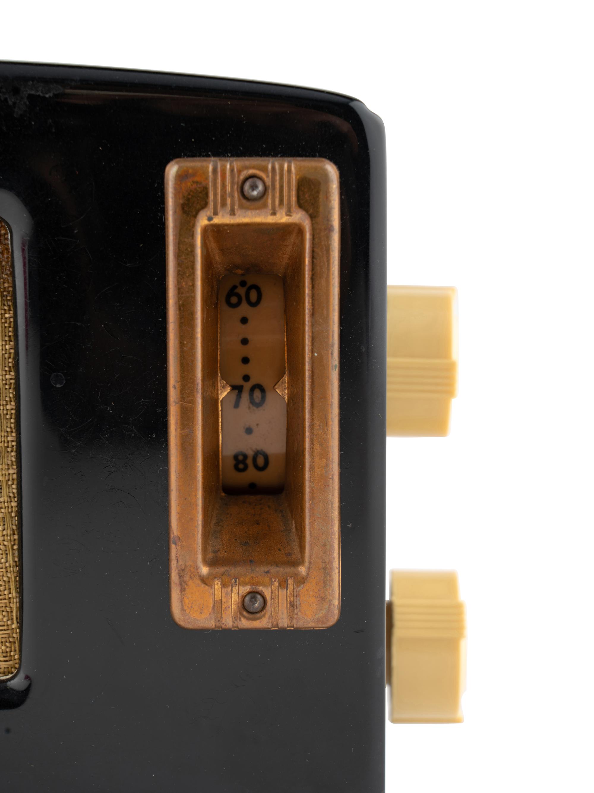An RCA RX350 Radio