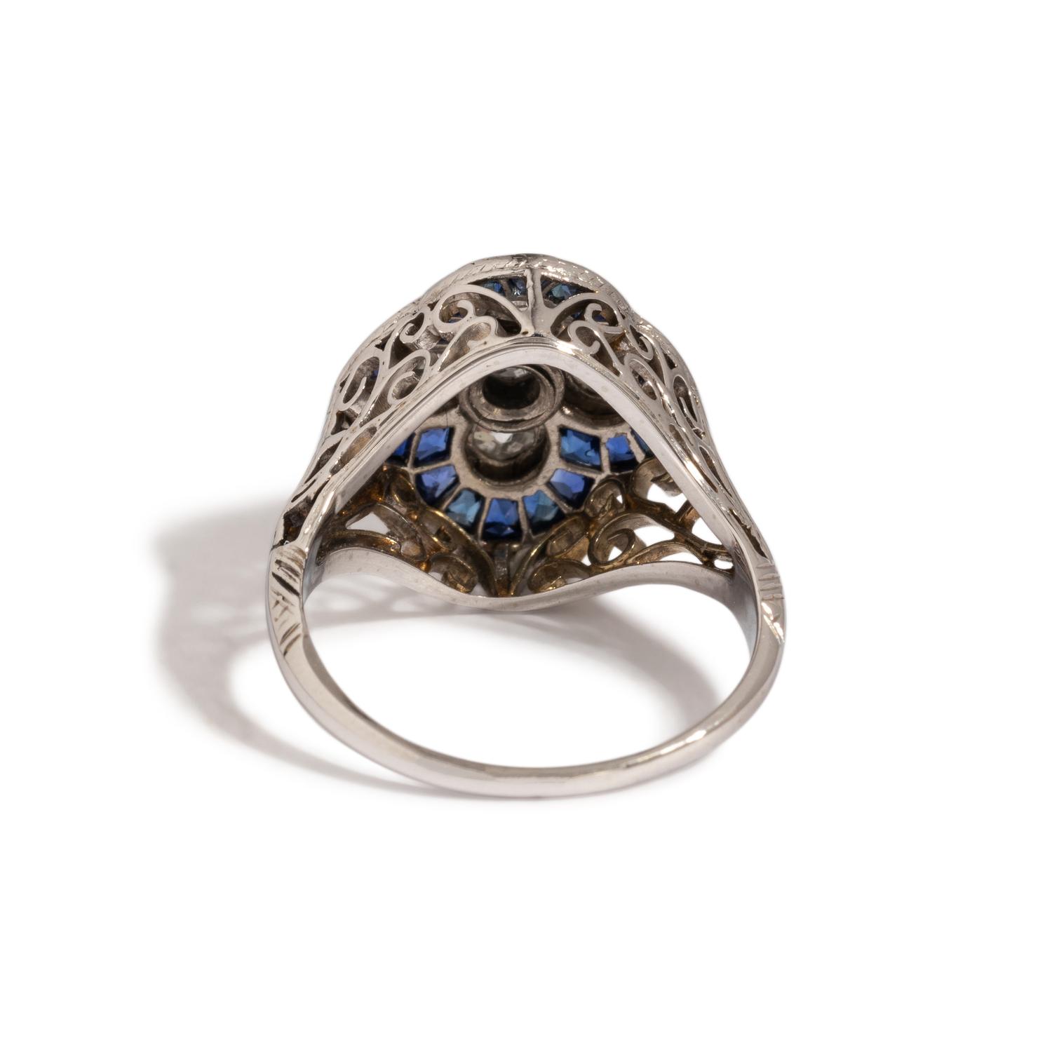 ANTIQUE, DIAMOND AND SAPPHIRE RING