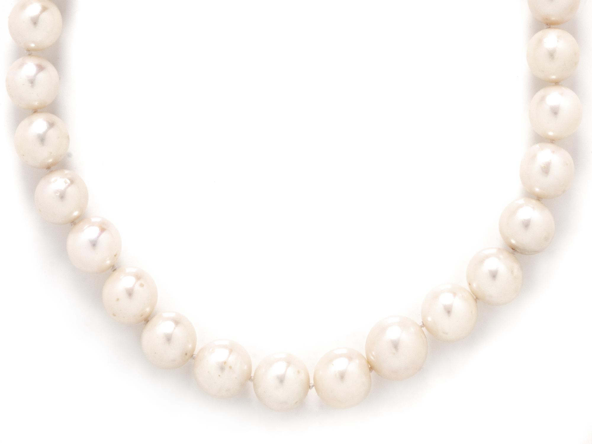 CULTURED PEARL NECKLACE