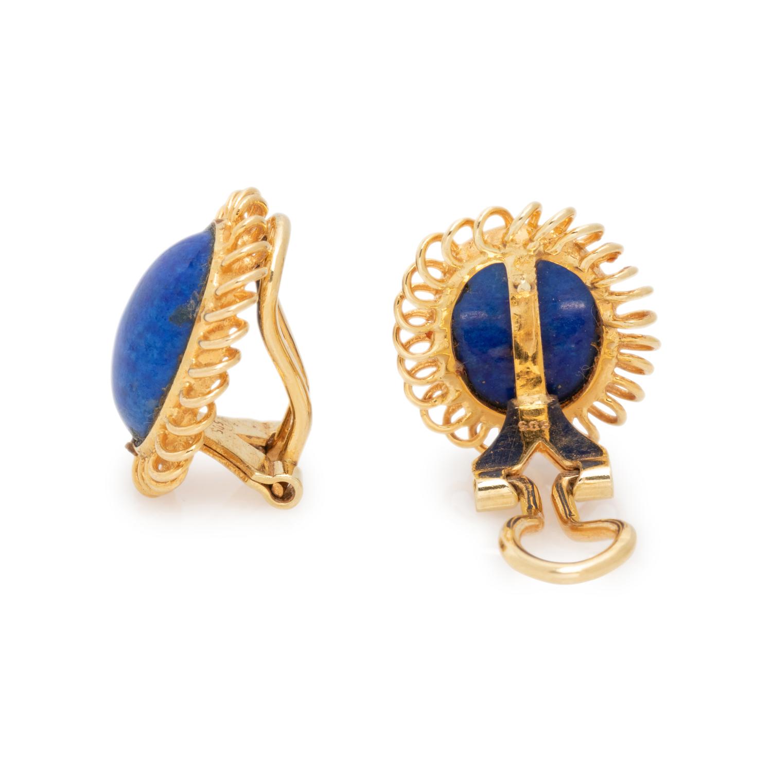 COLLECTION OF YELLOW GOLD AND LAPIS LAZULI JEWELRY