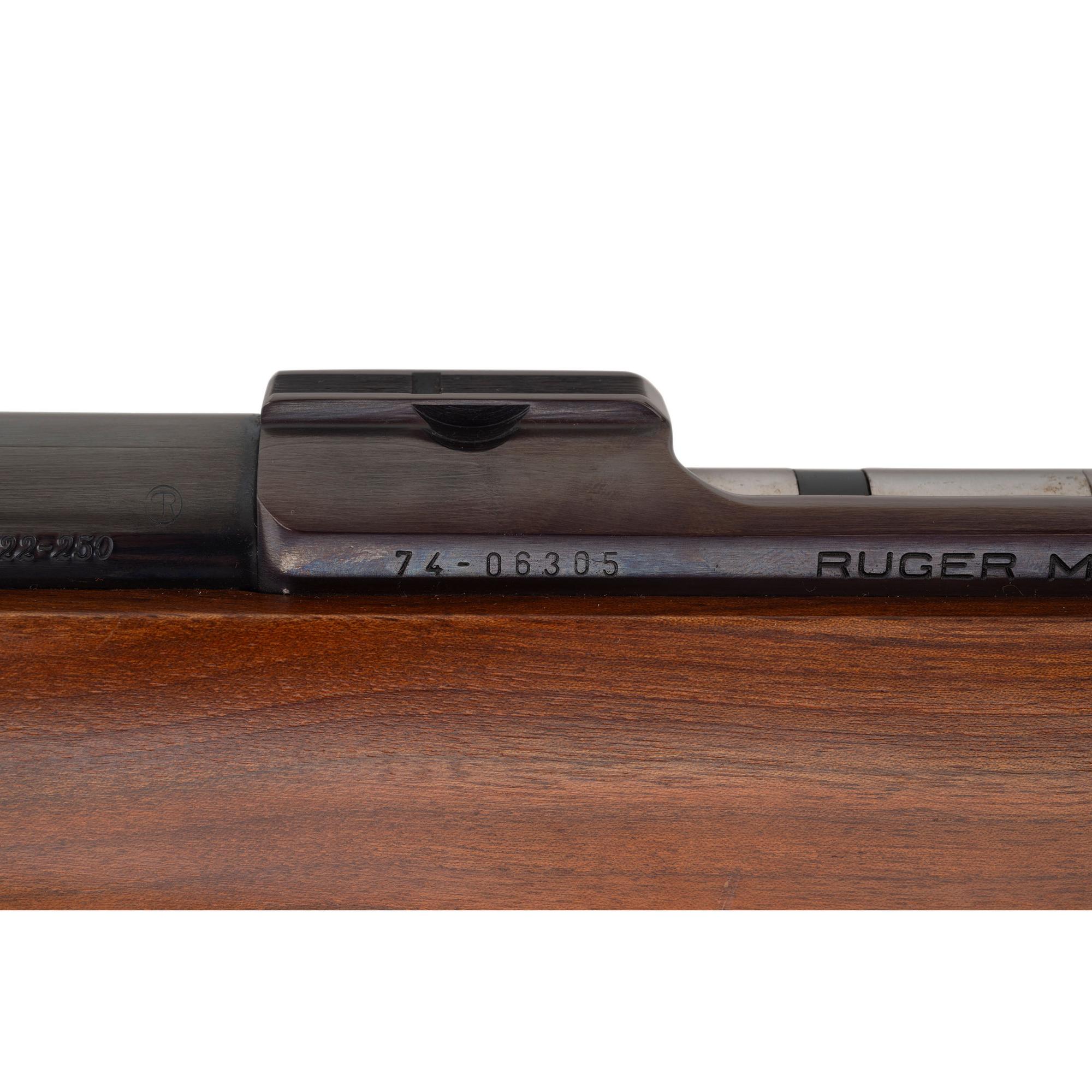 *Ruger M77 Hawkeye in .22-250