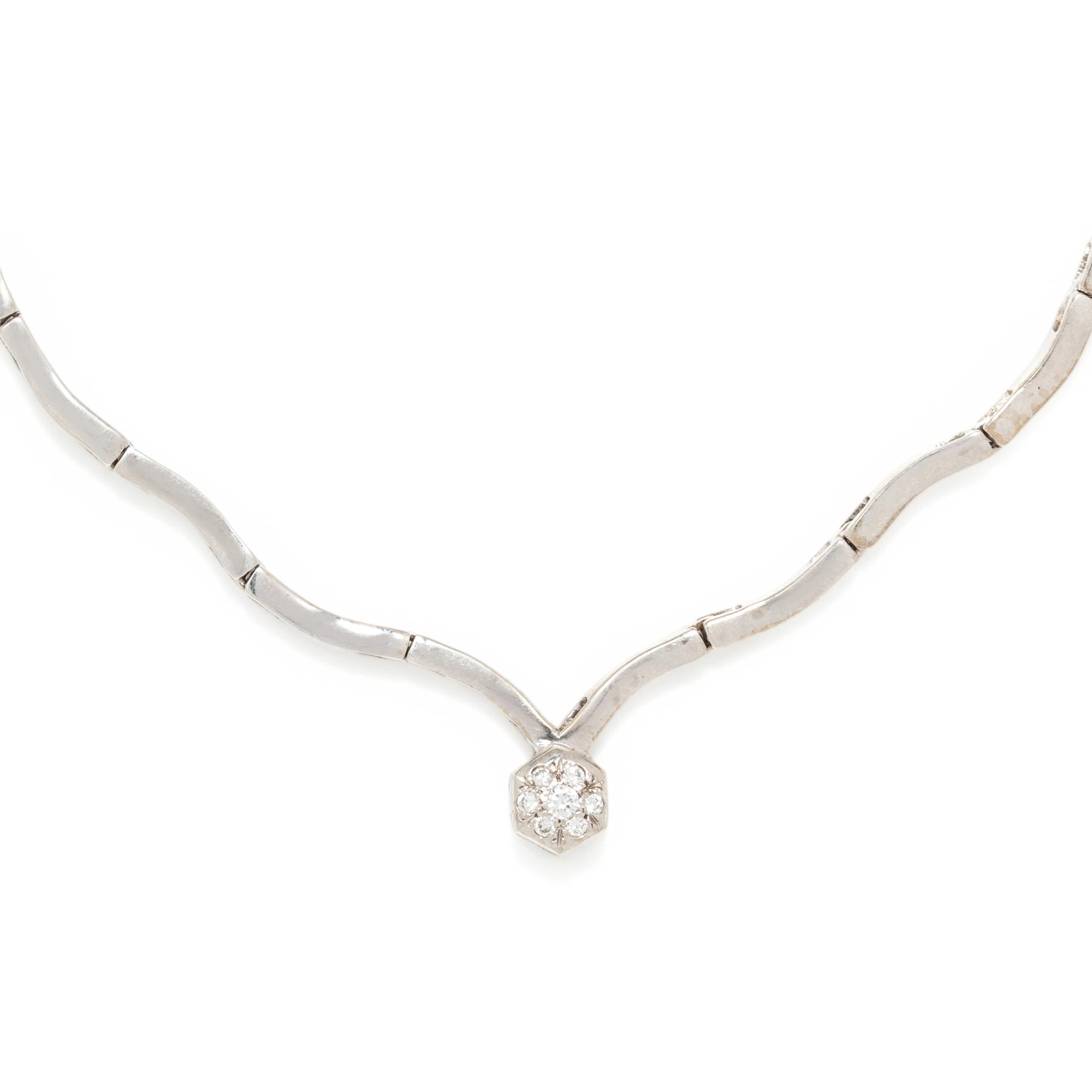 WHITE GOLD AND DIAMOND NECKLACE
