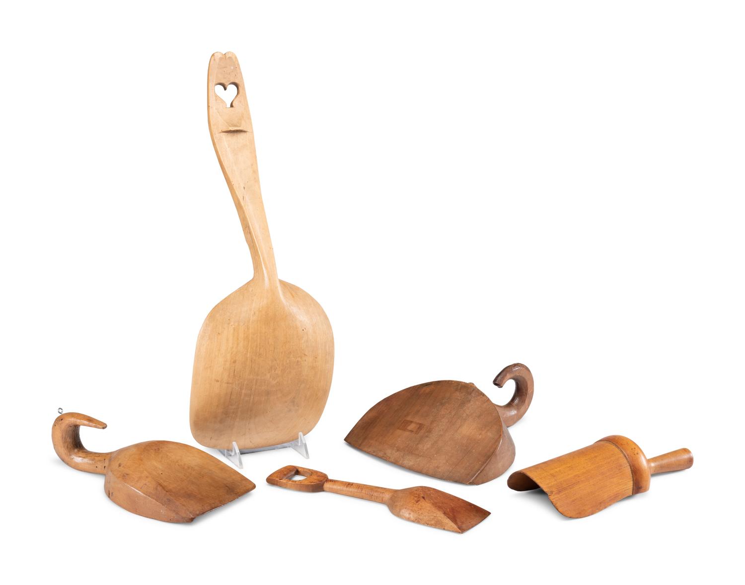 Five Wood Grain Scoops