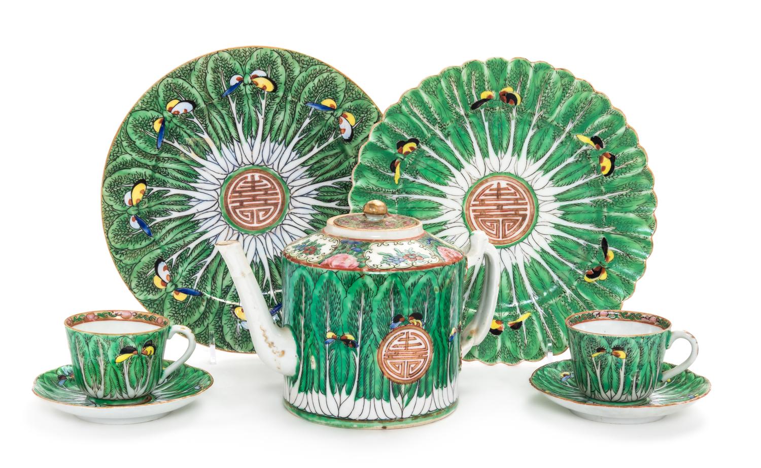 Seven Chinese Export Porcelain 'Cabbage' Tea Wares