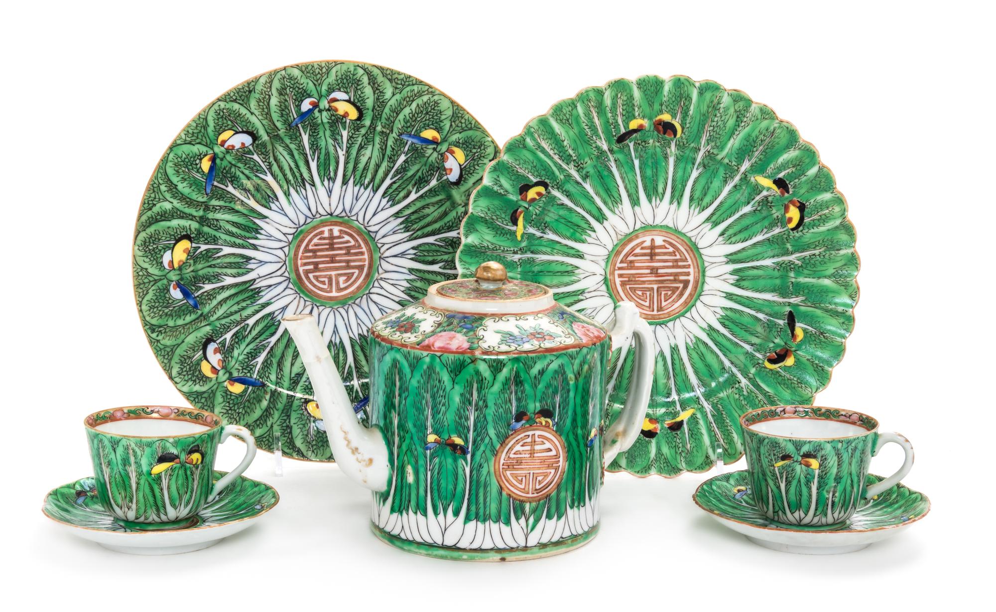 Seven Chinese Export Porcelain 'Cabbage' Tea Wares