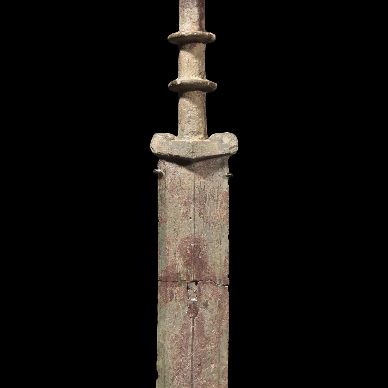 A Chinese Archaic Bronze Hilted Sword, Warring States Periods 戰國 青銅劍
