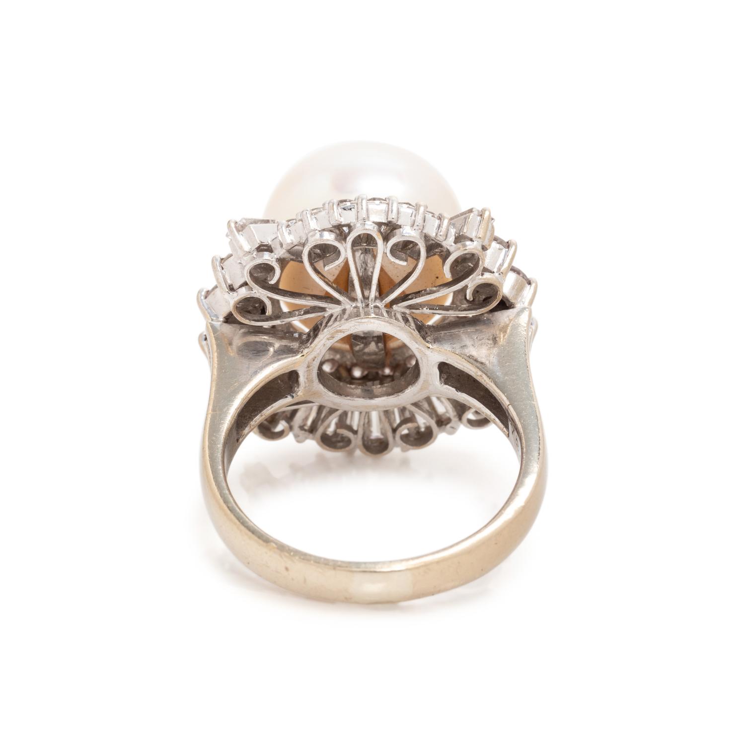 CULTURED SOUTH SEA PEARL AND DIAMOND RING