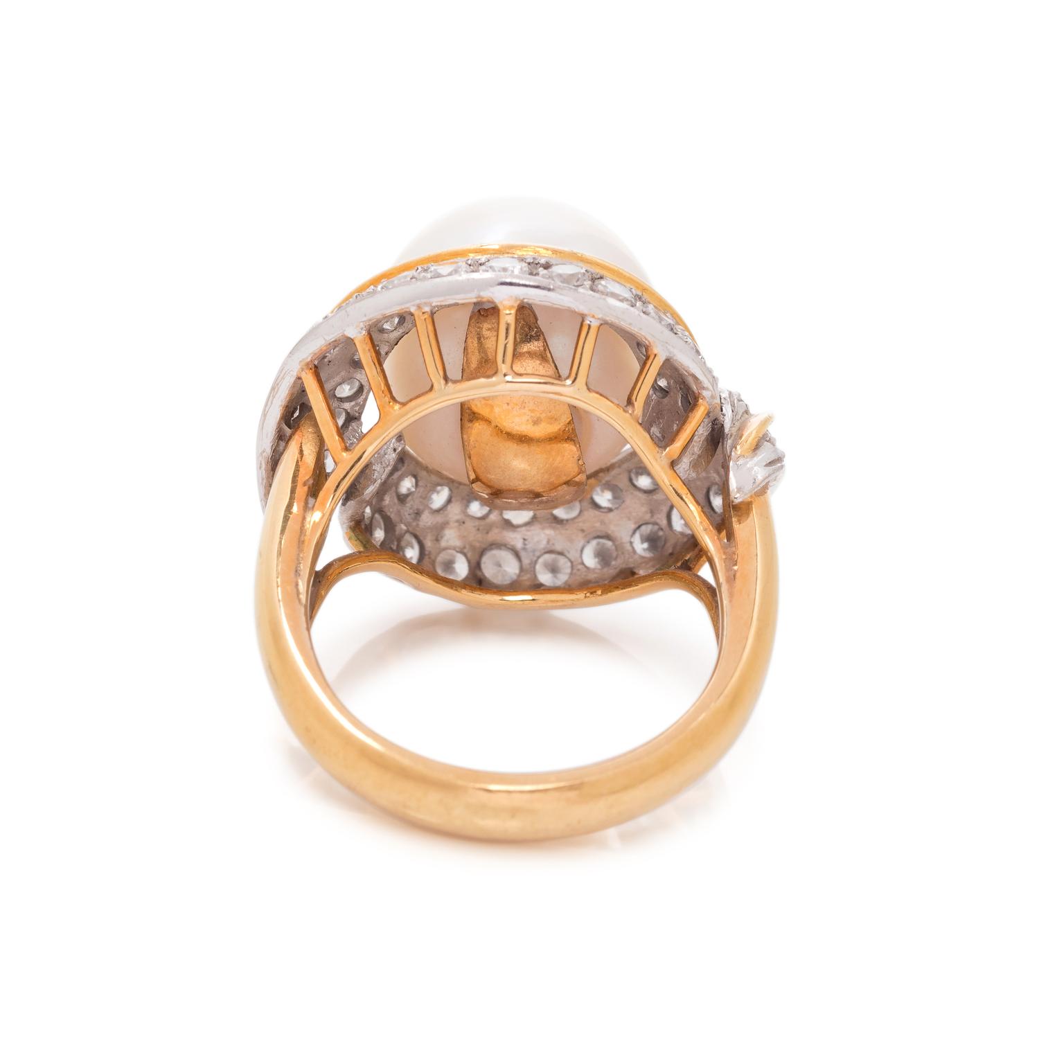 CULTURED SOUTH SEA PEARL AND DIAMOND RING