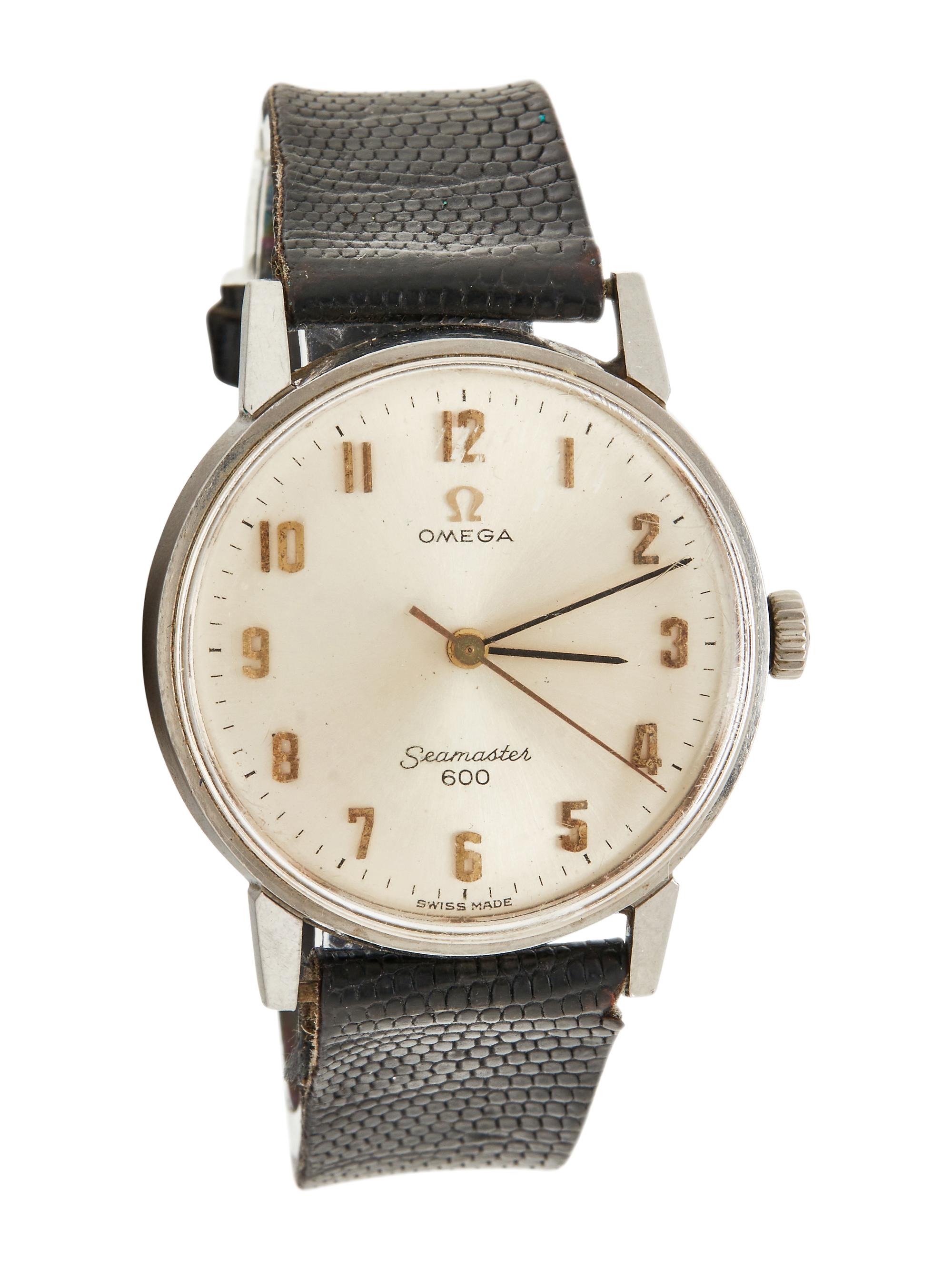OMEGA, REF. 135.011 STAINLESS STEEL 'SEAMASTER 600' WATCH