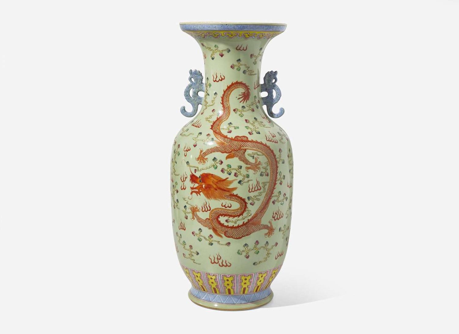 A Chinese famille rose-decorated "Dragon and Phoenix" large vase 粉彩龍鳳大貫耳瓶
