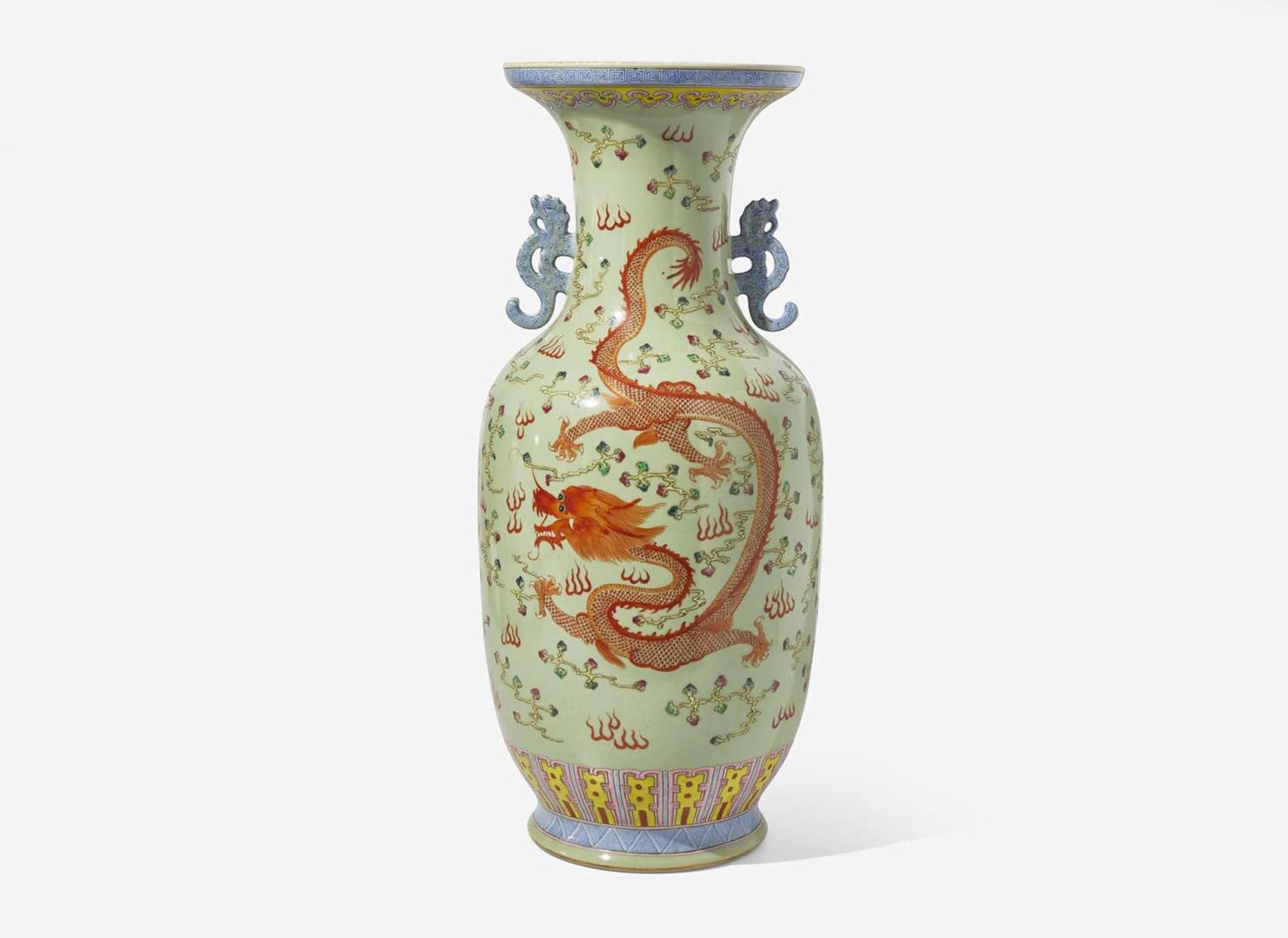 A Chinese famille rose-decorated "Dragon and Phoenix" large vase 粉彩龍鳳大貫耳瓶