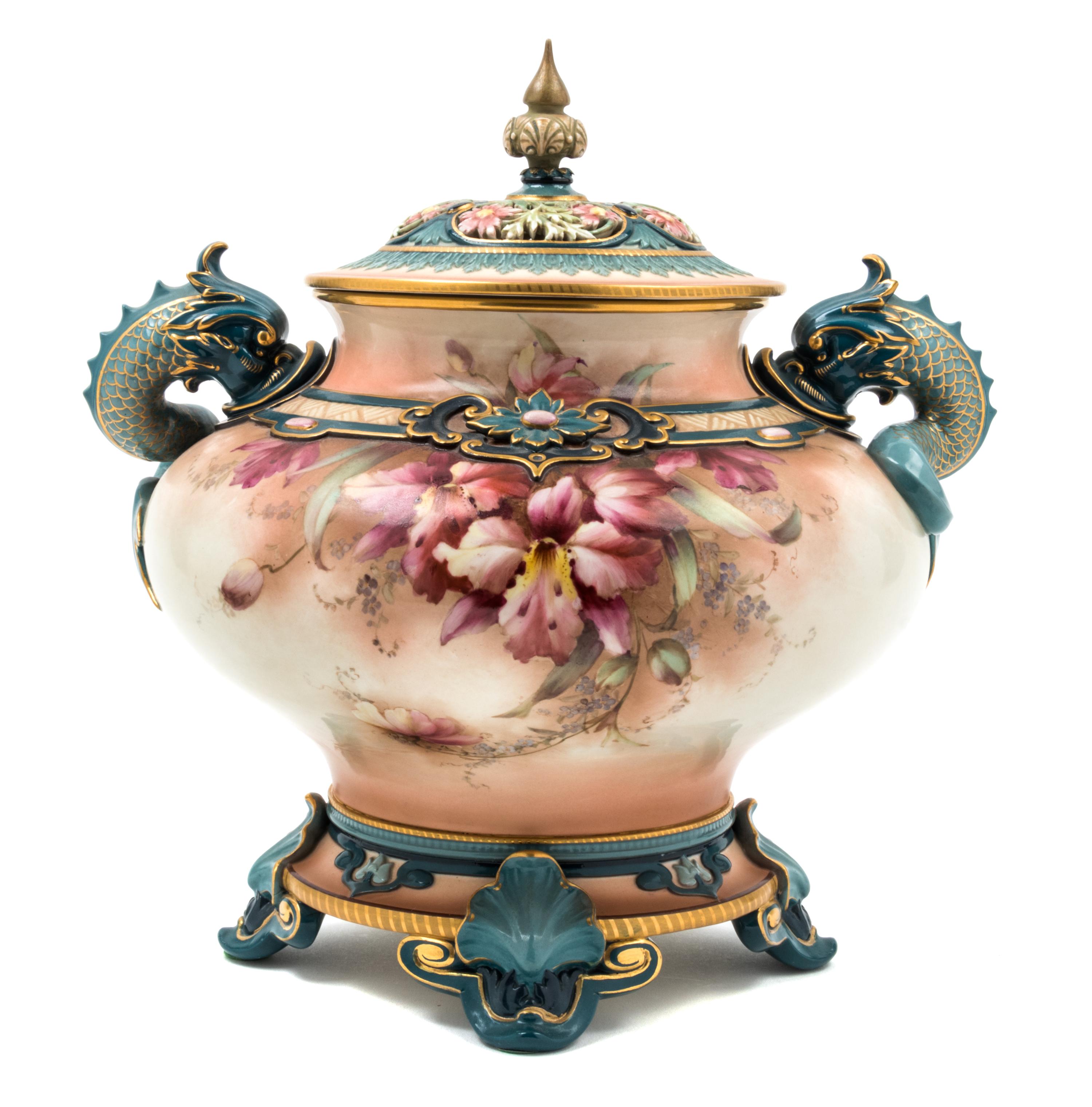 A Hadley's Worcester Porcelain Covered Jardiniere Width 12 inches. — 19TH/20TH CENTURY