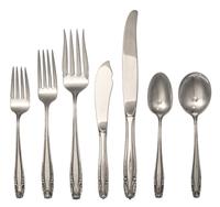 An American Silver Partial Flatware Service, R. Wallace & Sons Mfg. Co., Wallingford, CT, Stradivari pattern, comprising: 5 dinner kniv