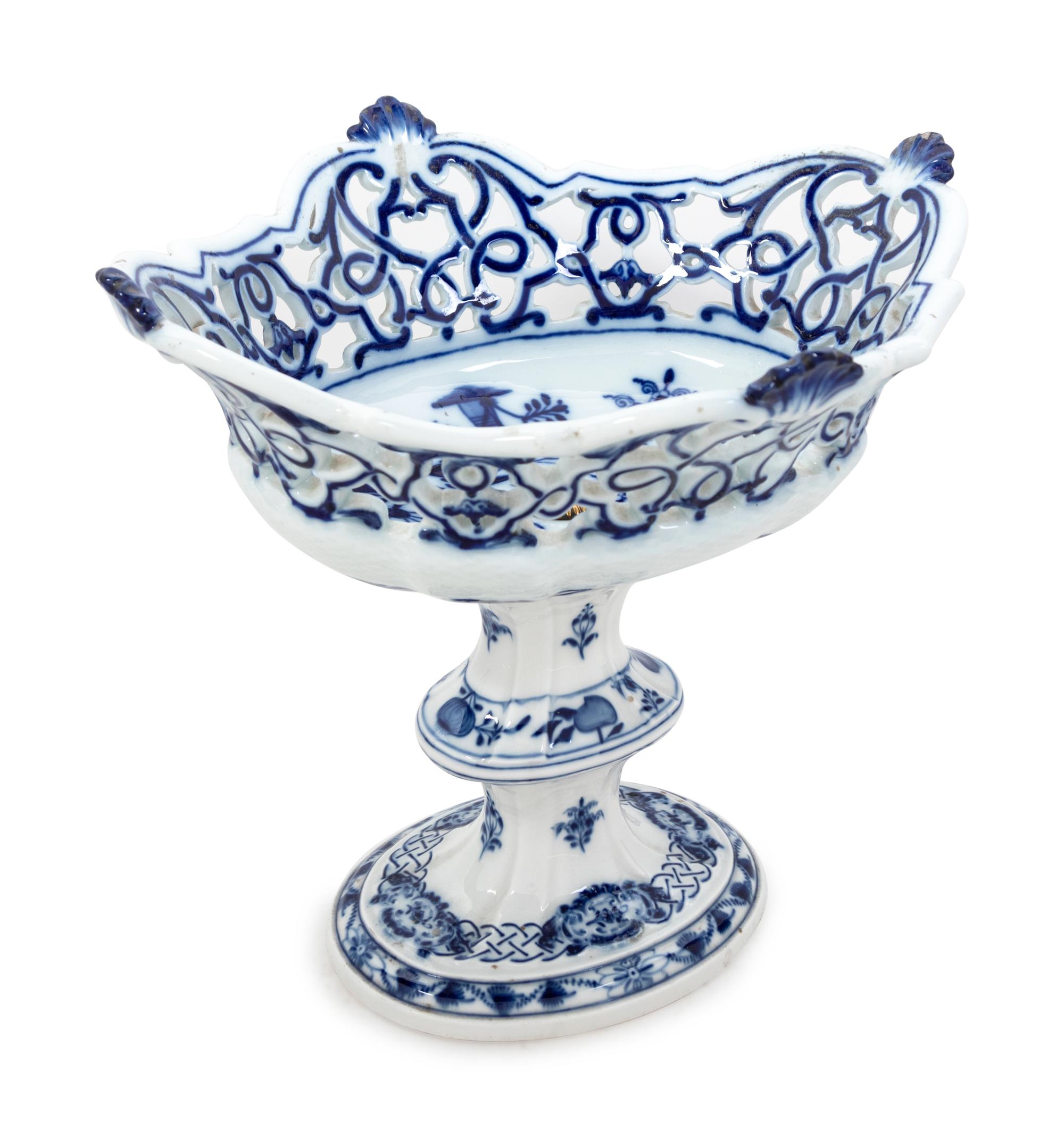 A Meissen Porcelain Centerpiece