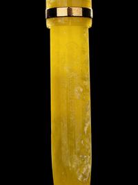 Conway Stewart: Churchill-Yellow Limited Edition Fountain Pen and Ink Set