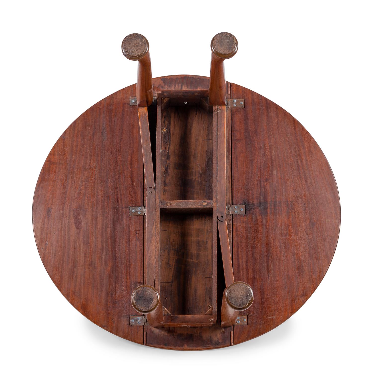 The Washington-Fairfax George III Mahogany Drop Leaf Table