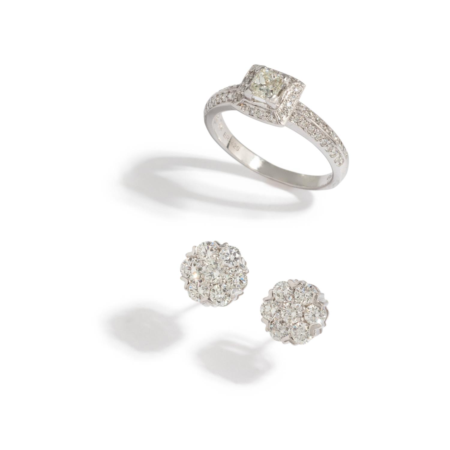 COLLECTION OF DIAMOND AND WHITE GOLD JEWELRY
