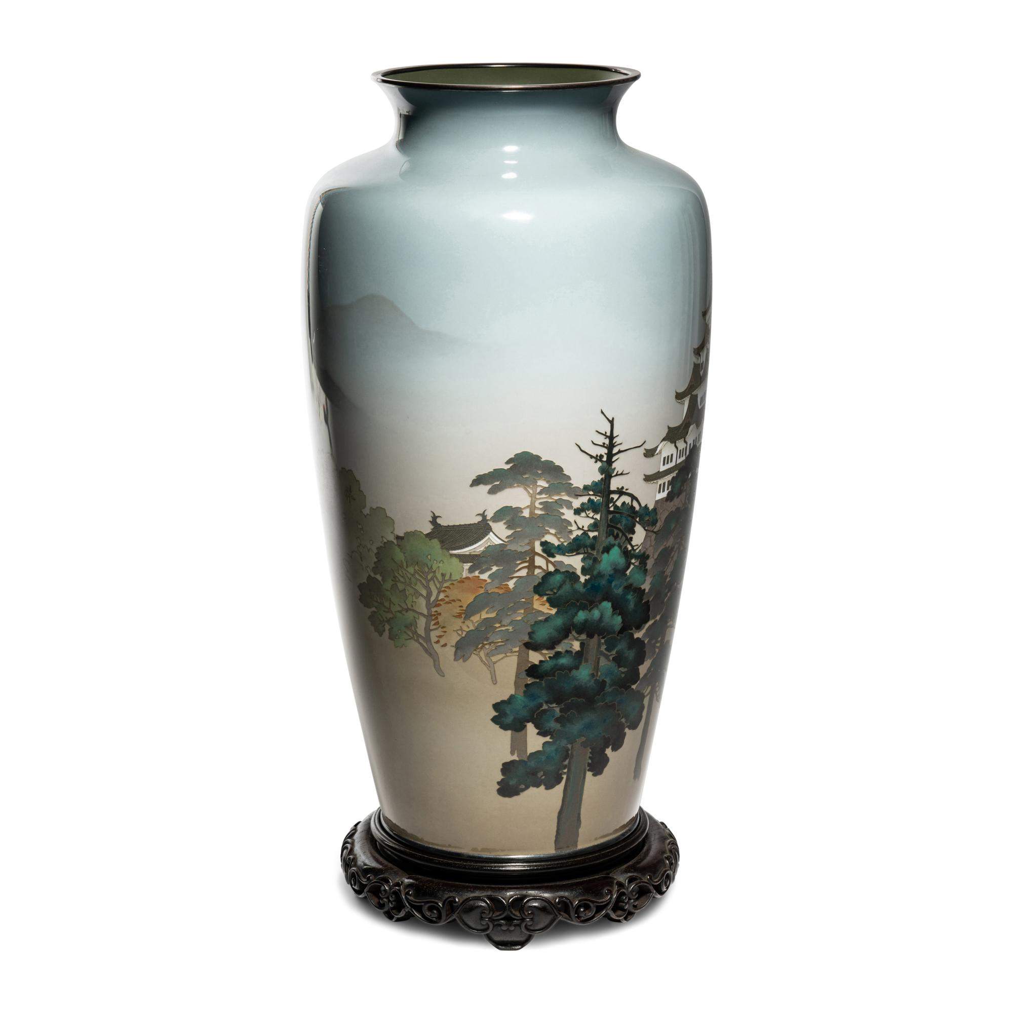 An Impressive Pair of Large Japanese Cloisonné Presentation Vases, Ando Jubei Studio, Late Meiji to Taisho Period — 日本明治-大正時期 安藤七寶店七寶燒花瓶一對